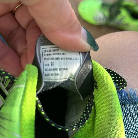 UMBRO Unisex Kids Soccer Cleats Size 9K NWOT - Picture 5 of 6